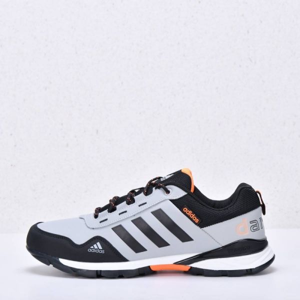 Adidas Traxion sneakers art 1488